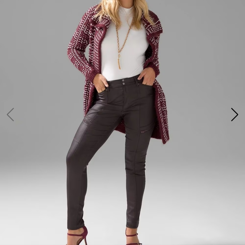 NWOT WHBM High Rise Coated Skinny Cargo Jeans in Cabernet, sz 4